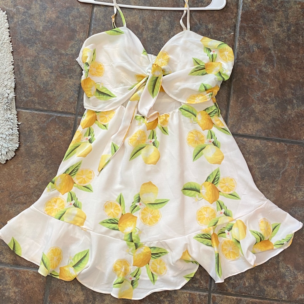 Luxxel dress size large